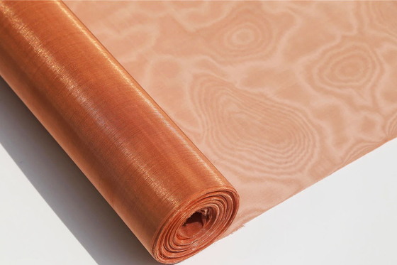 Αρχιτεκτονική Βιομηχανία Χαλκός Wire Mesh Roll με εξαιρετική ηλεκτρική αγωγιμότητα και διάμετρο 1,6-0,12mm